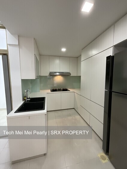 High Oak Condominium (D21), Condominium #512851181